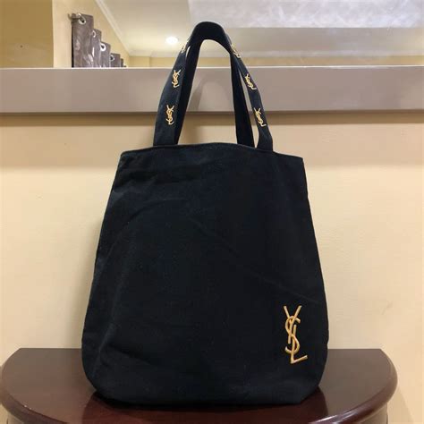 yves saint laurent black tote bag|yves saint laurent large tote.